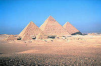 Pyramids of Egypt - Pirâmides de Quéops, Egito